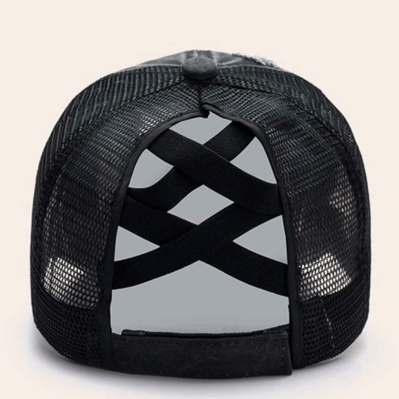 New! Black Distressed Pony Tail Hat - Picture 3 of 6